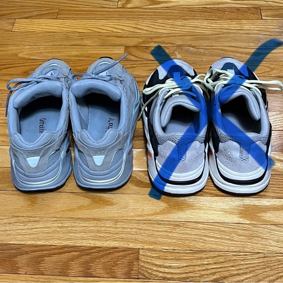 Yeezy 700 Hospital Blue V2 - Sz 7.5 Men’s - Picture 2 of 4